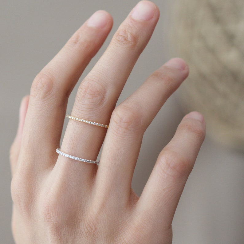 Minimalist Full Eternity Ring, Thin Silver Gold Special Day Band, Dainty Gift for Her and Braidesmaids, Valentine's Day Gift, Love Gift, imagem 1