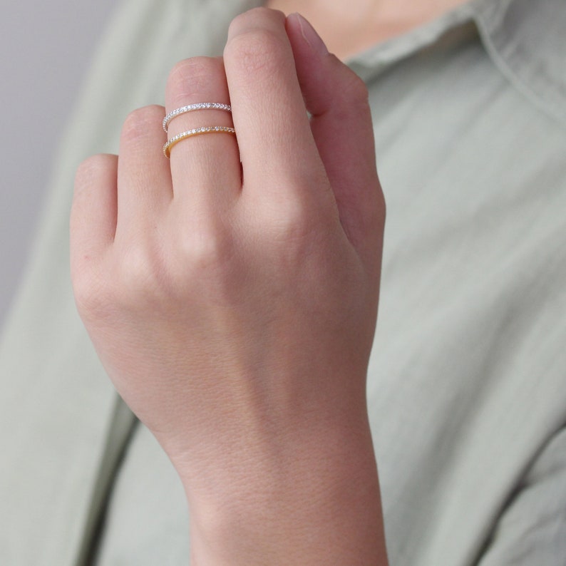 Minimalist Full Eternity Ring, Thin Silver Gold Special Day Band, Dainty Gift for Her and Braidesmaids, Valentine's Day Gift, Love Gift, imagem 2