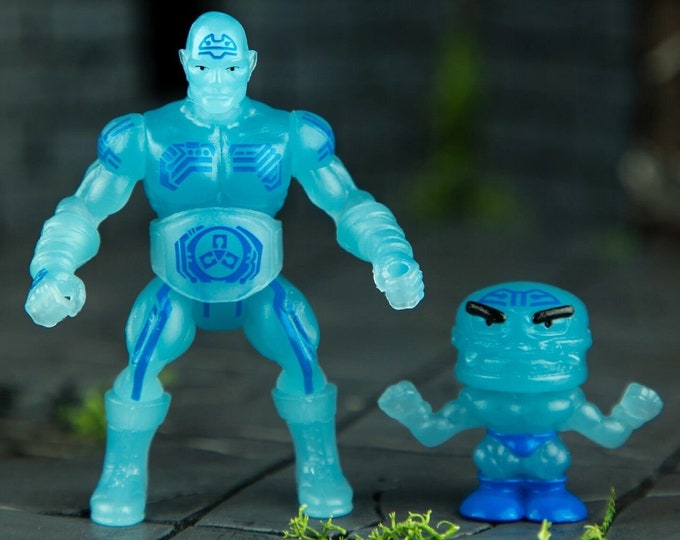 Glyos Battle Tribes Deluxe Grid Battler. Glow-in-The-Dark Blue