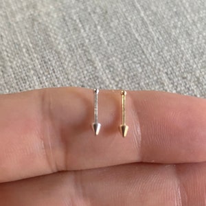 14K Solid Gold Nose Stud with Arrow, Bone Nose Stud, Classic Gold Nose Ring With Arrow