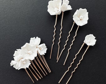 Wedding Hair Pins with White Flowers Bridal Hair Pins Hair Comb Wedding flower Hair Accessories Bridal Hair Jewelry Bridesmaid Hair Pins
