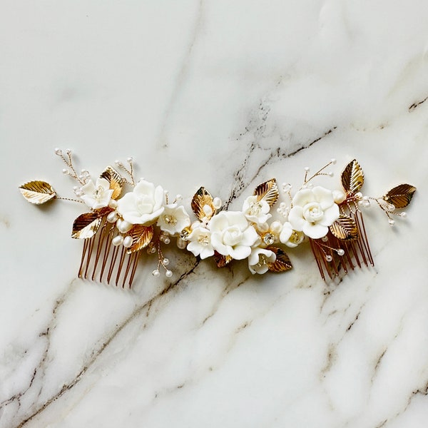 Bridal Hair Comb Rose Pearl Crystal Wedding Comb Ivory Floral Bridal Hair Comb with Pearls Rose Hair Comb Bridal Hairpice for Wedding