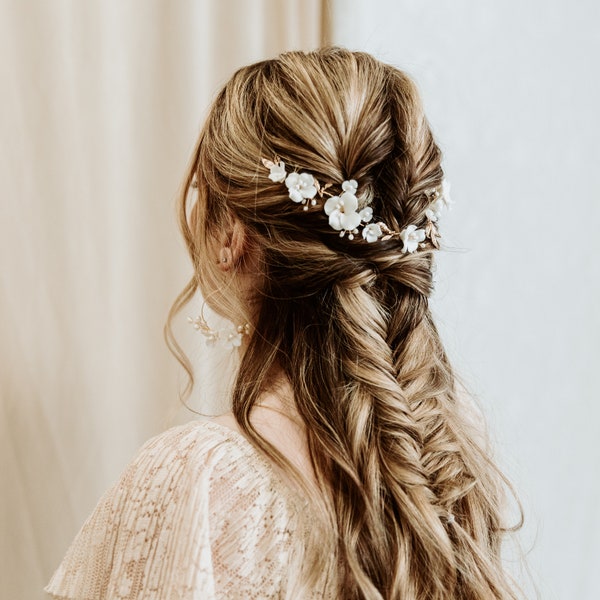 Gold Flower Hair Vine for Wedding, Silver Bridal Hair Vine, Silver Hairpiece, Flower Hair Vine for Boho Bride, White Flower Bridal Hair Vine