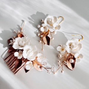 bridal hairpiece and earrings, rose gold bridal hair comb, ivory white clay flowers hair comb for wedding, champagne bridal hair accessory