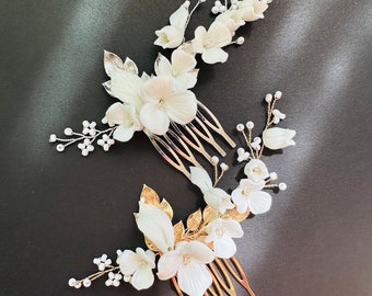 Accessoire de cheveux de mariage, liane de cheveux de mariée fleur, peigne à cheveux fleur pour la mariée, liane de cheveux argentée, postiche fleur en argile ivoire, peigne latéral de mariée