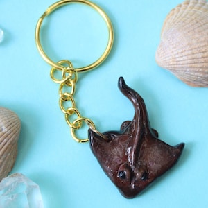 Stingray Keychain | Handmade Polymer Clay Stingray Keyring | Cute Collectible Gift for Ocean Lovers | Small Unique Unusual Gift Idea