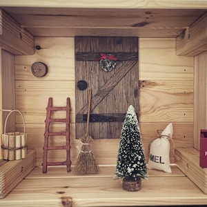 Gnome door made of wood, 9-piece complete set. Original Danish decorative gnome door / dwarf door as a set for attaching to the wall