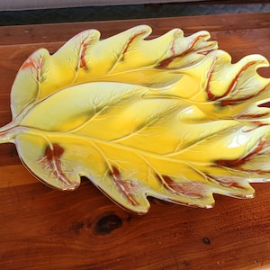 Vintage Leaf Platter, MCM Leaf Pottery, California Pottery Leaf, Yellow Gilded Leaf Art, Large Pottery Leaf Server, Ceramic Leaf Dish