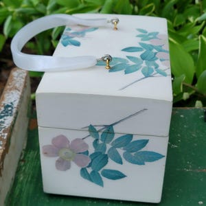Vintage Square Floral Purse, Lacquered Box Purse: Annie Laurie Style Handbag with Roses image 4
