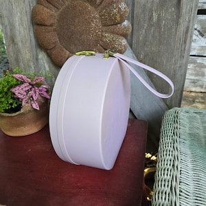 1960s Round Suitcase - Etsy display picture 2