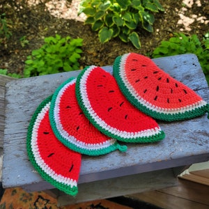 Vintage Crochet Watermelon Potholders: Handmade Retro Kitchen Decor
