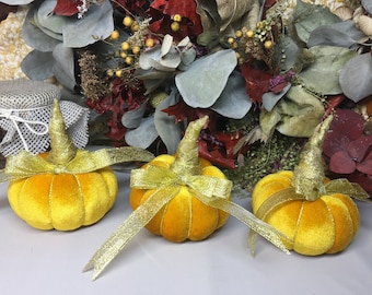 Set of 3 Mini Pumpkin Plushies, Small velvet pumpkin, Halloween, Autumn, Fall mantel decor, Fall centerpieces, Golden doodle ornament