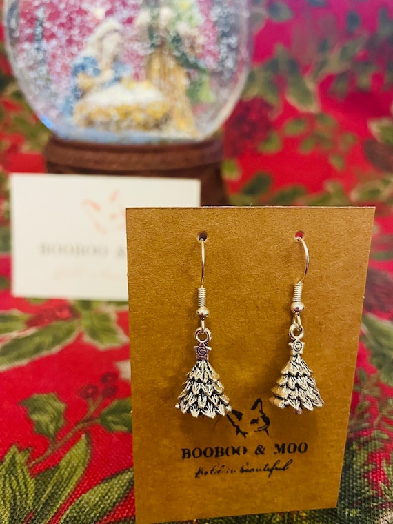 Christmas tree earrings / Xmas / spruce / fir tree / nature / in a gift bag / fish hooks in sterling silver or silver plated