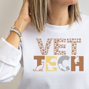VET Tech Sweatshirt, Vet Tech Gifts, Veterinarian Sweat Shirt,  Vet Crewneck,  Future Vet Tech, Vet Assistant, Vet Nurse, Gift for Vet Tech