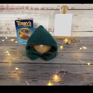 Hooded Cloak Chocolate Orange Cover Knitting Pattern