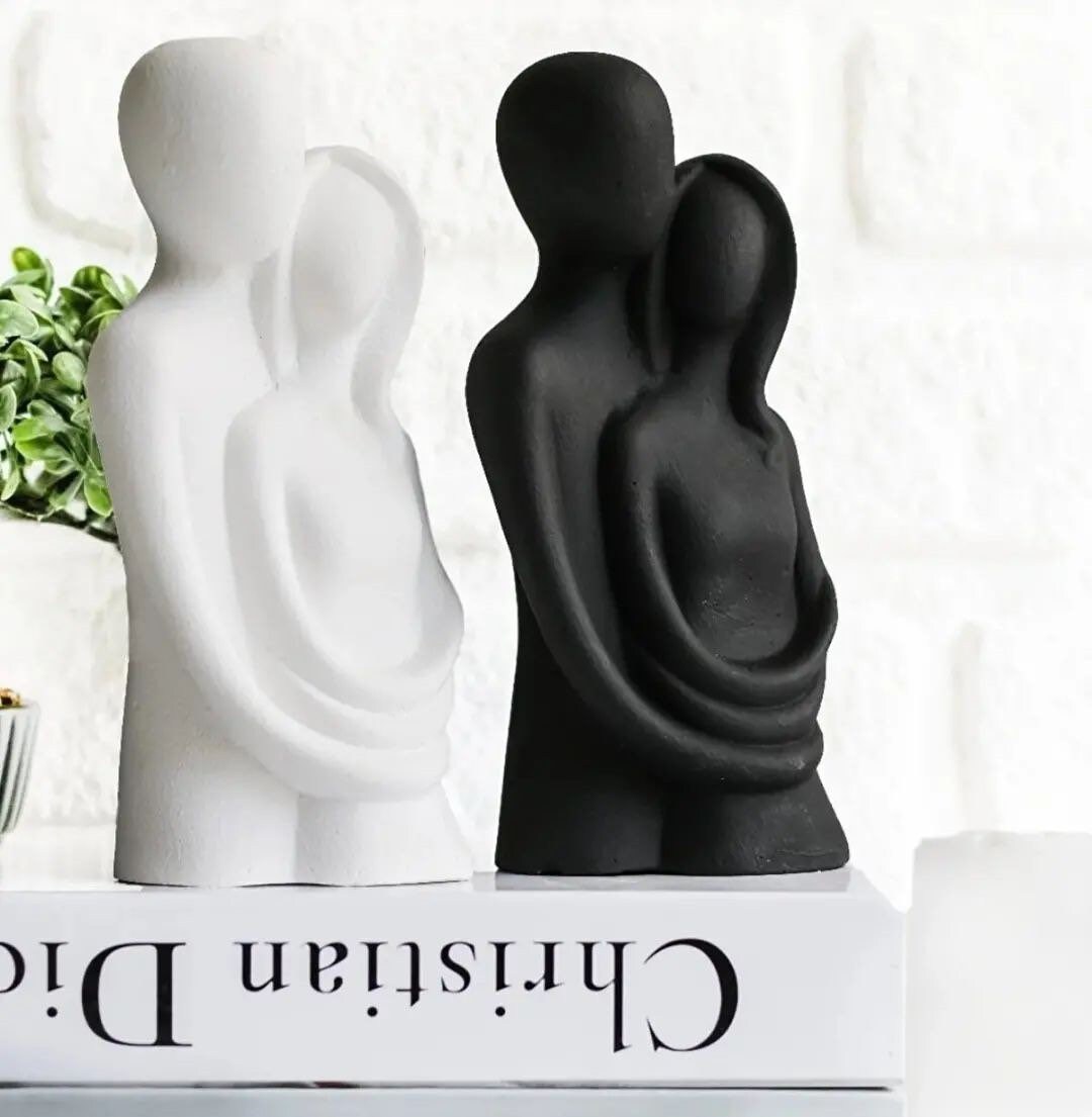 Concrete Decoration Statue Figure Woman Man Hug Family Woman Love Dear ...