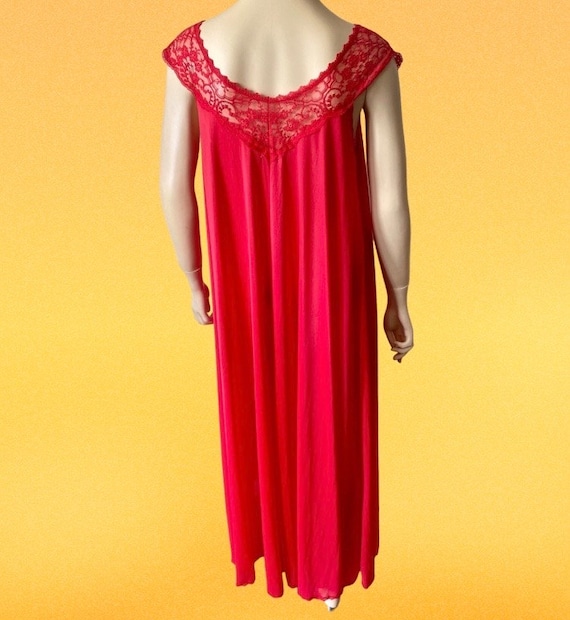 Vintage Miss Elaine Crimson Red Nightgown Size Sm… - image 4