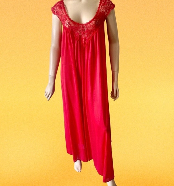 Vintage Miss Elaine Crimson Red Nightgown Size Sm… - image 2