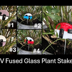 RV Fused Glass Plant Stake, Garden Camper, Flower Pot Camper, Flower Pot Trailer, Trailer Pot Stake, Camper Garden Stake, 556