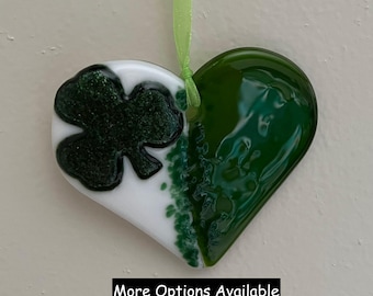Geschmolzenes Glas Grünes Herz Sonnenfänger, St. Patricks Day Dekor, Shamrock, handgemachtes Geschenk, Wohnkultur, Housewarming Geschenk, Geschenk für sie, 1461