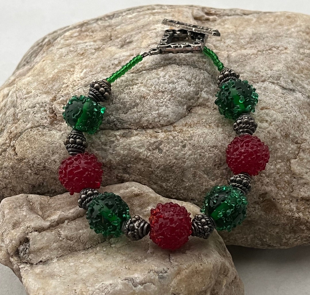 Red and Green Bracelet, Christmas Bracelet, Red Bracelet, Green