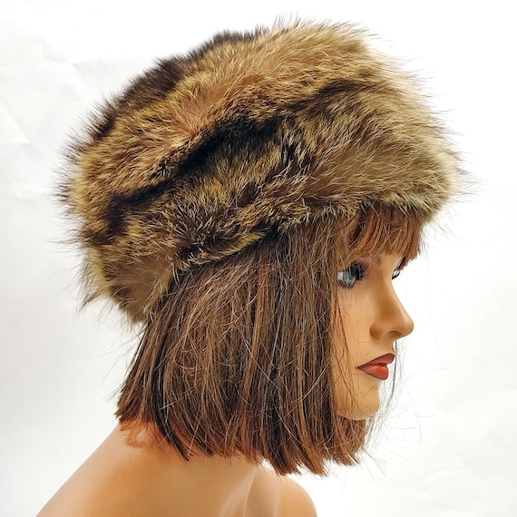 Vintage real fox fur vintage hat 70s, stylish little worn warm fox hat,  fluffy and cozy winter fox fur hat, mod fox fur hat size M, 56-57 cm