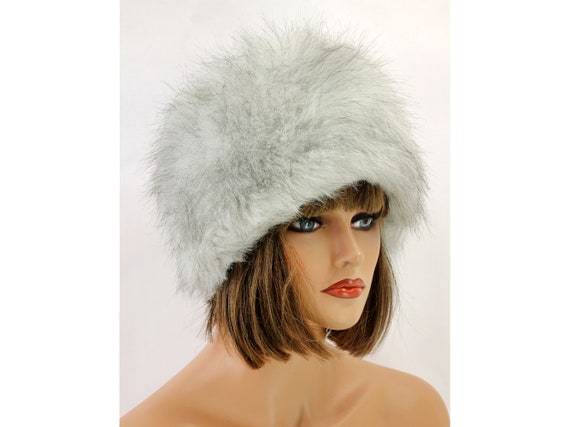 Vintage winter faux fur hat silver fox imitation … - image 2