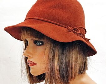 Vintage 80s Rust Brown Wool Felt Cloche Hat by New York Hat Company Vintage 80s Rust Brown Wool Felt Cloche Hat by New York Hat  main image 3