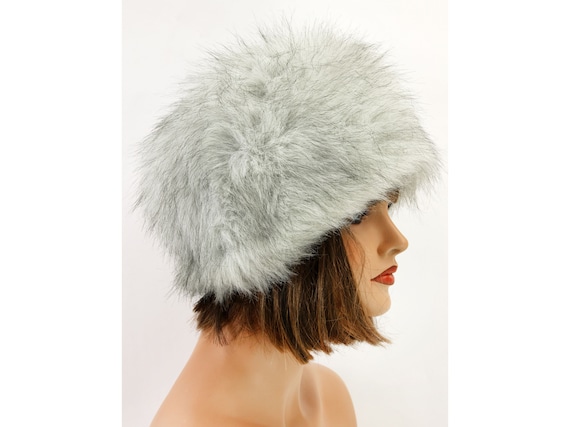 Vintage winter faux fur hat silver fox imitation … - image 1