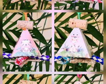 The Wild Side Shredding Box  - hand made toys for small to medium pet birds using safe materials that encourage natural behaviors.