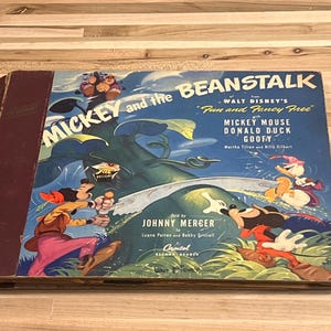 Walt Disney&#39;s Mickey and the Beanstalk 1947Capitol Record-Reader 2 record set 78 rpm