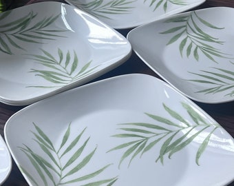 Corelle Bamboo leaf dinner plate 10" wide 1980s