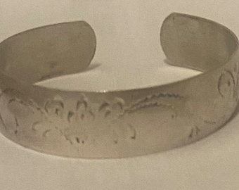 Vintage Sterling Silver Child's Cuff Bracelet with Floral Design