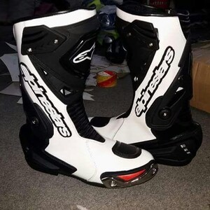 Vera wang white boots 2025