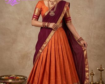 Komplet Kanchi Cotton Pavadai w kolorze pomarańczowym, bordowym, z półsari, Lehenga Zari, z obramowaniem, na ślub w południowych Indiach