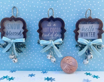 Dollhouse Miniature Winter Christmas Decorations , Dollhouse Christmas Decorations, Dollhouse Decorations, Dollhouse Christmas