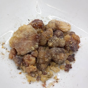 Pine Resin Pieces, Wild Foraged, Natural Incense, Hoodoo, Folk Magick, Brujeria, Wiccian, Witch supplies, Spells, Apothecary