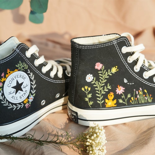 Embroidered Converse/ Converse Custom Flower Embroidery / Etsy