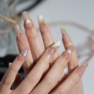 Milky White Heart Aurora Handmade Nails Gold and Rhinestone Glue On Nails Luxury Press On Nails Coffin French Nails MeiRoom Nails 画像 3