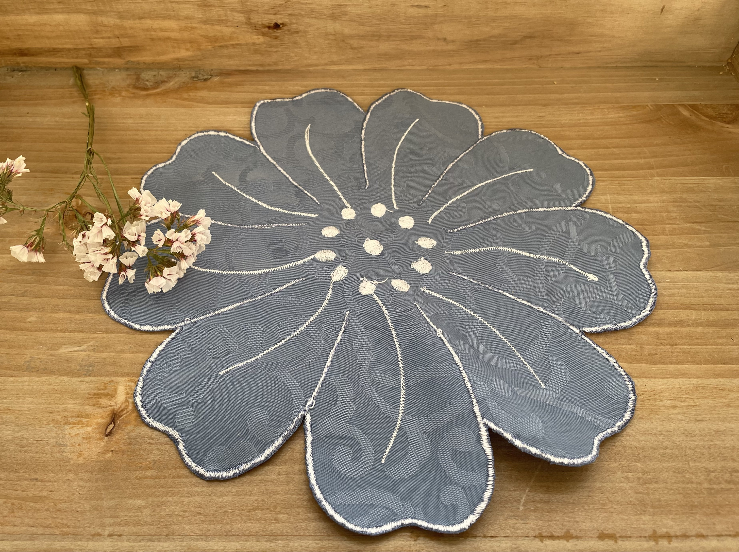 Vintage Blue Damask Embroidered Centrepiece Mat