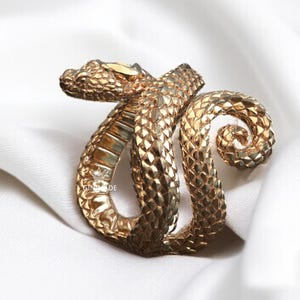 Gold Viper Snake Ring – Adjustable Serpent Ring for Women & Men, Dainty Snake Jewelry, Gothic and Boho Style, Unique Statement Ring Gift