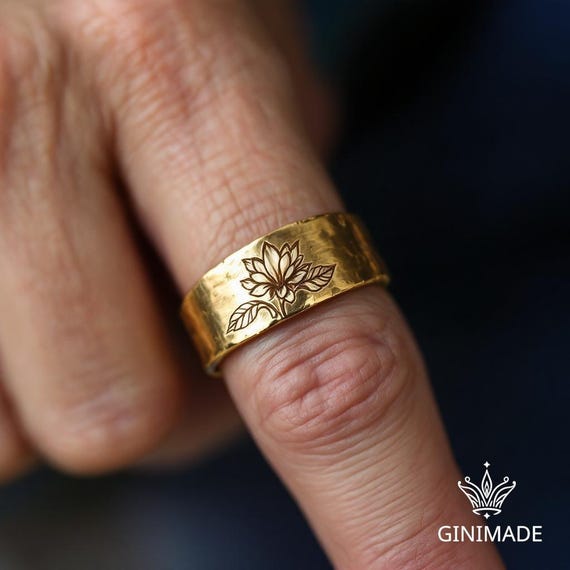 oro anello uomo con incisione