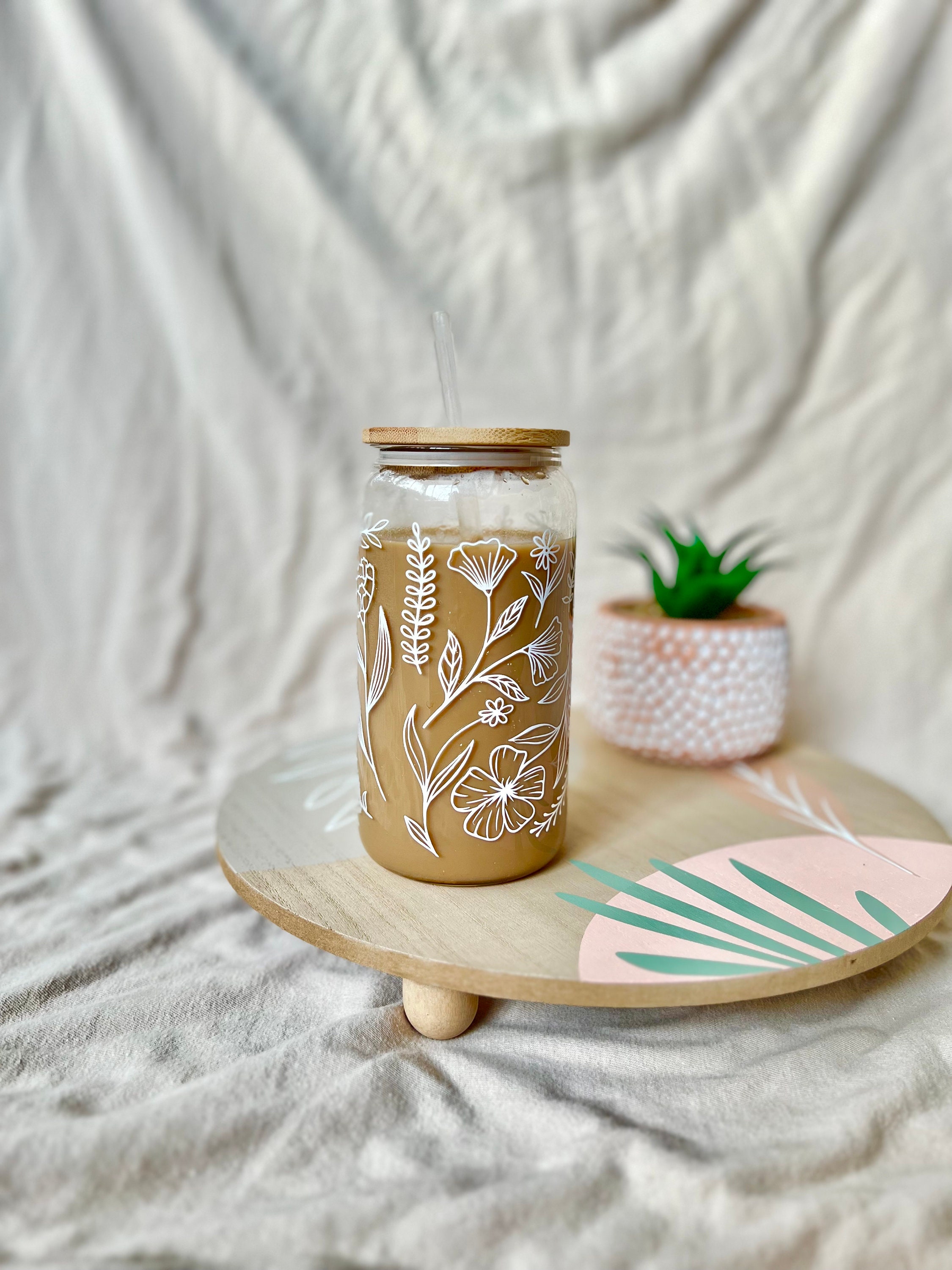 Wildflower Cup Iced Coffee Glass Floral Glass Can With Lid Straw Cute Boho Coffee  Cup for Women Friends Bridesmaids Mom EB3496WFL 