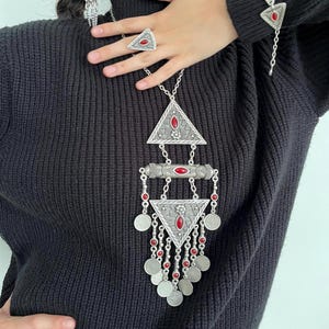 Central Asian Silver Color Pendant Necklace: Vintage Ethnic Jewelry Set