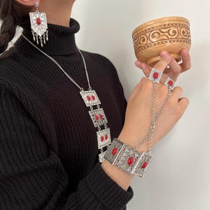 Central Asian Red Gemstone Jewelry Set: Antique Boho Silver Pendant Earrings