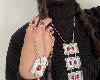 Central Asian Red Gemstone Jewelry Set: Antique Boho Pendant Earrings
