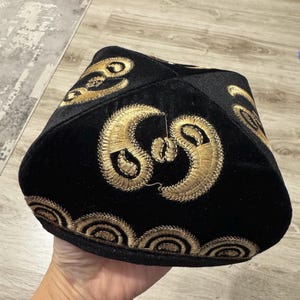 Uzbek Takia Hat: Silk Road Design - Ethnic Beanie