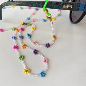 Colorful Daisy Flower Beaded Glasses Chain/Natura themed Jewelry/Necklace or Bracelet Option/Accessories Sunglass/Blooming Eyeglass Chain