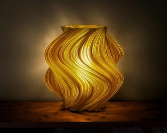 Fractal Wave Lamp Golden Amber – 3D Printed Table Lamp, Warm Soft Glow, Sculptural Accent Lamp, Handmade Gift, Designed in Spain
