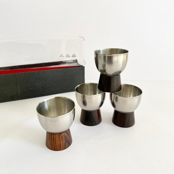 Lundtofte Edelstahl und Teak Eierbecher, Vintage Servier Set, Mid Century Modern Küchen Geschirr, Geschenk Set Ideen, 1960er Jahre Zuhause